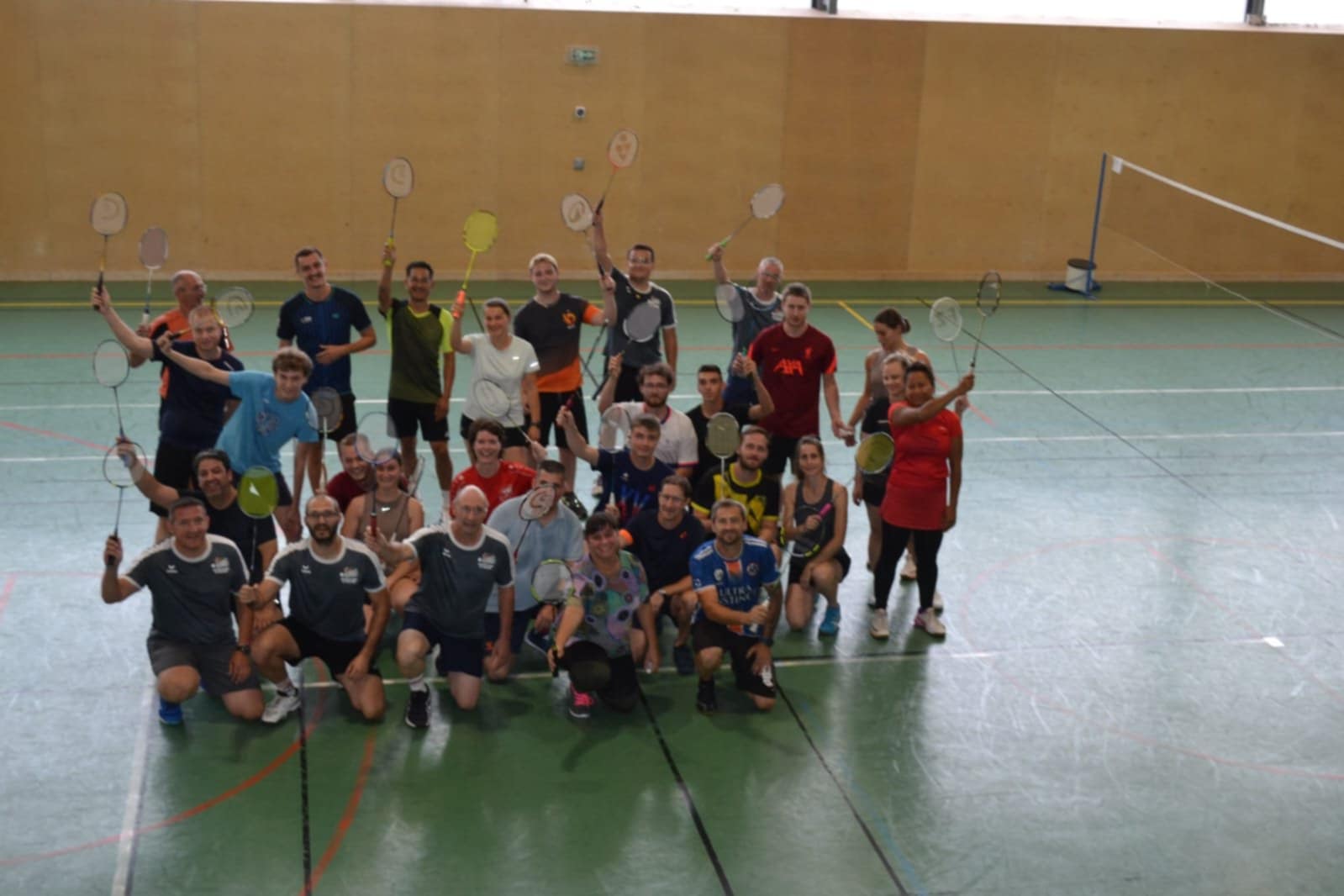 Lire la suite à propos de l’article Tournoi amical de badminton